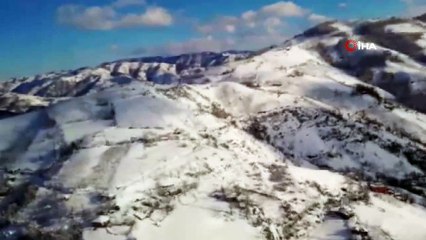 Karla kaplı köyde elektrik akımına kapılan vatandaş helikopter ile kurtarıldı