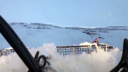 Ekipler iki günlük bebek ve annesi için seferber oldu - BİNGÖL