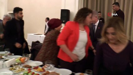 Vali Gül, gazeteciler gününde gazetecilerle bir araya geldi
