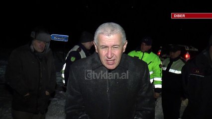 Debora izolon zonat e thella, mbyllen shkollat
