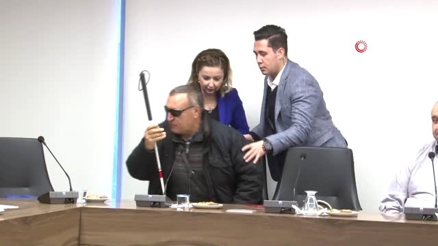 AK Parti İzmir Büyükşehir Belediye Başkan Adayı Nihat Zeybekci: Beyaz Baston Ödemesinin Sgk...