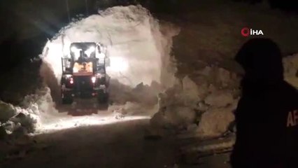 Tipiye Yakalanıp, Mahsur Kalan 2 Kardeş Kurtarıldı