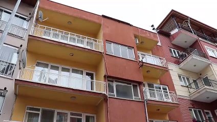Burdur'da apartmanın çatısından düşen lise öğrencisi öldü