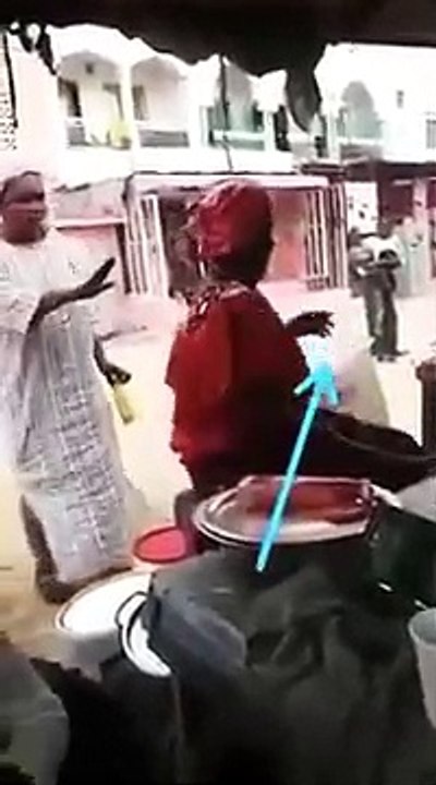 Deux mères de famille se donnent en spectacle à cause du combat Modou Lo VS Balla Gaye 2