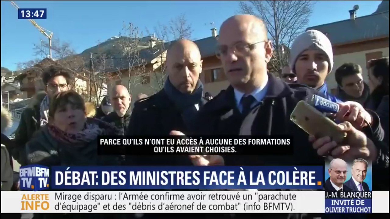 Parcoursup: échange tendu pour Jean-Michel Blanquer à Briançon