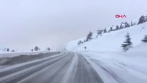 Antalya- Konya Karayolunda Kar Ulaşımı Aksatıyor