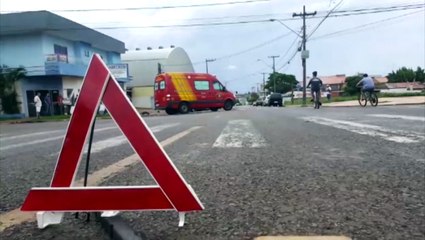 Veículos colidem em cruzamento no Coqueiral