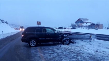 Kukës/ Makina me targa maqedonase përplaset me trafikndarsën, plagosen dy persona