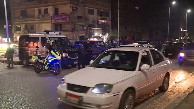 وزير الداخلية يكرم ضابط مرور ألقى القبض على تاجر مخدرات بالهرم
