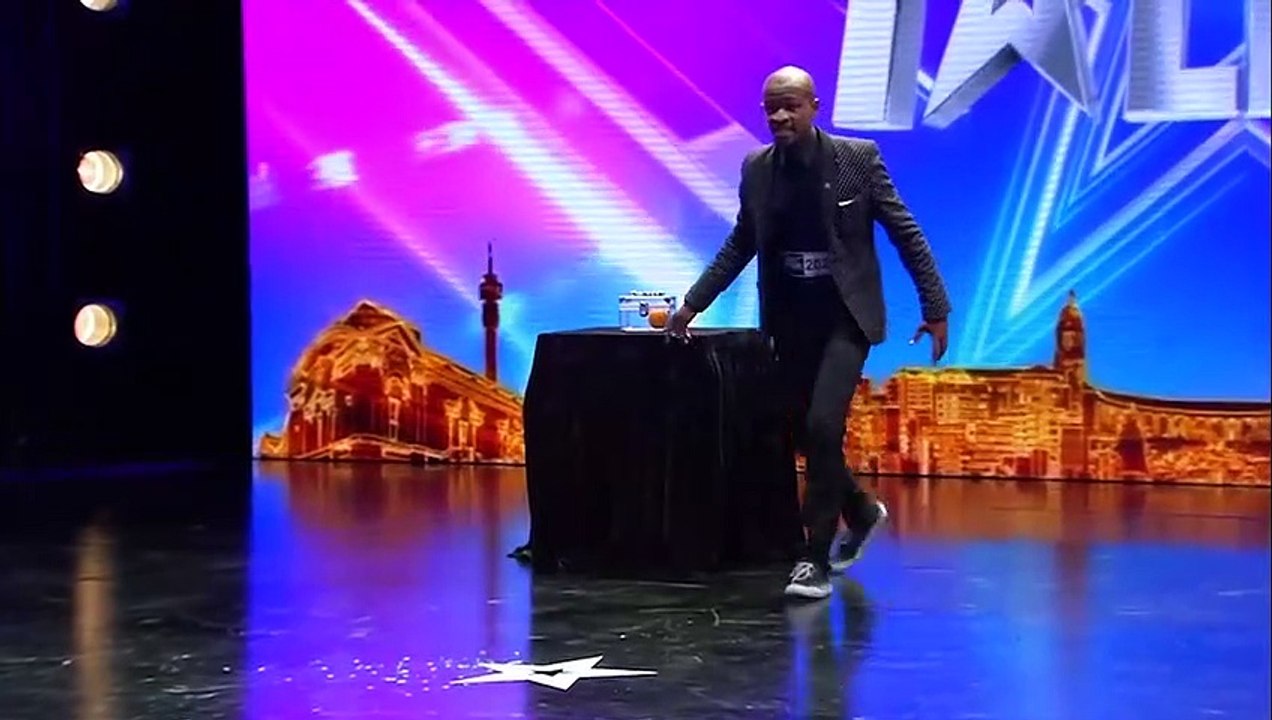 Magician Gets Crowd Roaring!   SA's Got Talent   Got Talent Global