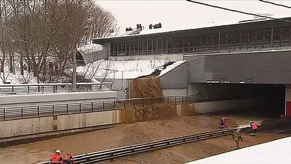 Russian tunnel flooded by muddy canal water