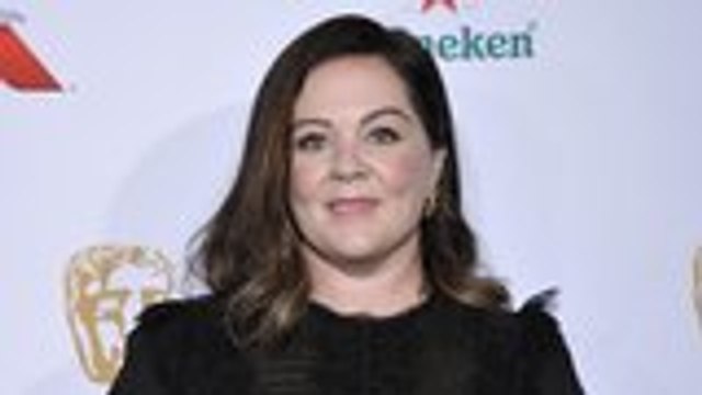 Melissa McCarthy: Interviewer Once Repeatedly Asked About Her Size | THR News