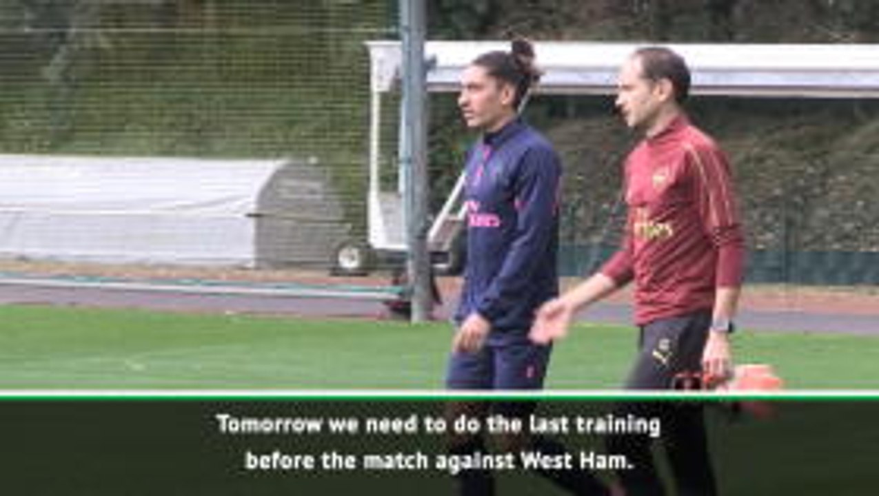 Emery pleased to have Bellerin and Ozil back fo...