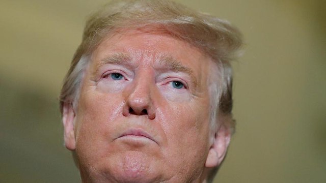 ترامب يتوجه إلى حدود المكسيك لتأكيد موقفه بشأن الجدار الحدودي