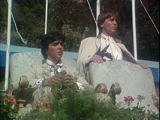 Die dreibeinigen Herrscher  S01E08 - Wieder mit den Freunden vereint