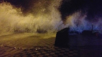 Dalgaların Boyu 6 Metreyi Geçti