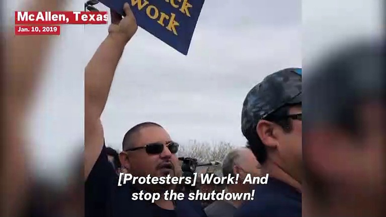 Government Workers Protest Trump's Border Visit: 'We Want To Work, Stop The Shutdown'