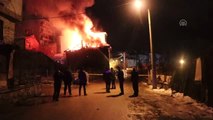 Bolu'da İki Katlı Ahşap Binada Yangın