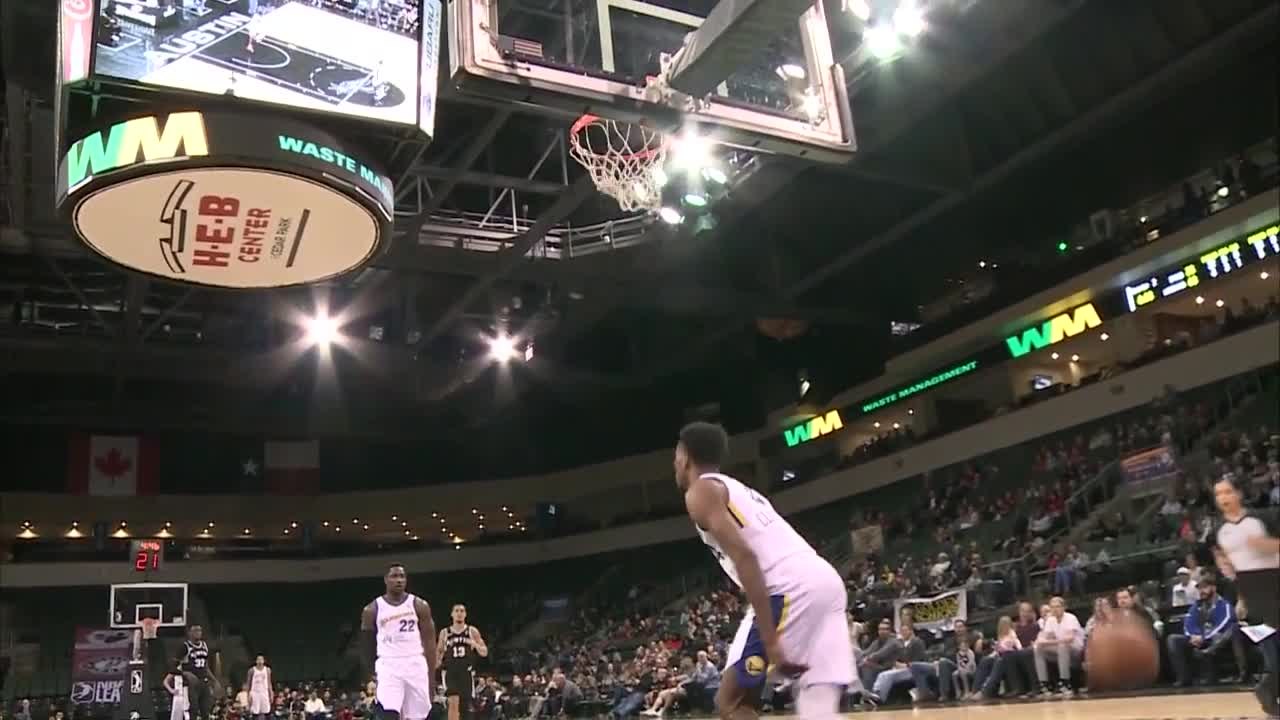 Antonius Cleveland with the flush