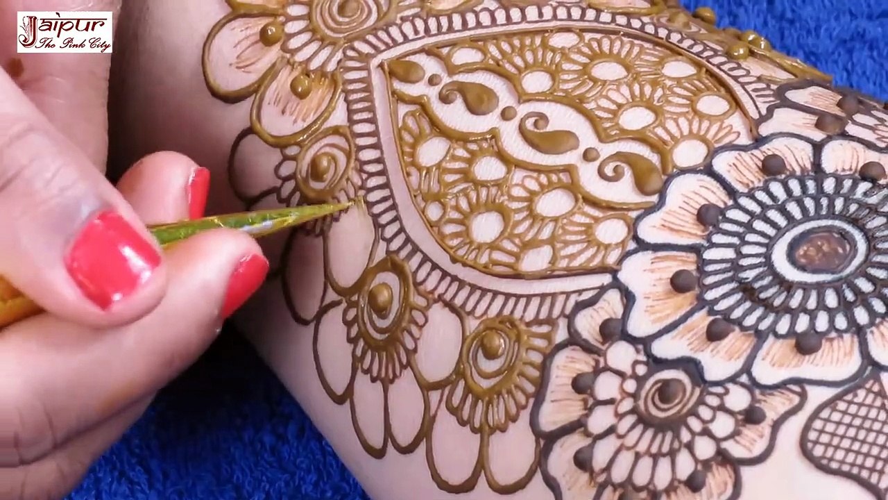 Karwa Chauth Mehndi Design for Hands