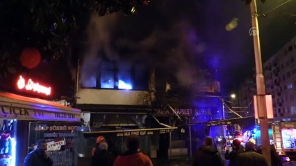 Bursa'da tarihi balıkçı dükkanında yangın