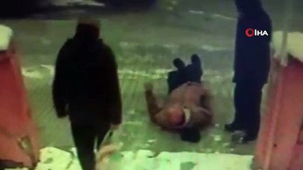 Buzlanan yolda böyle düştü... Yaşlı adam beyin kanaması geçirdi