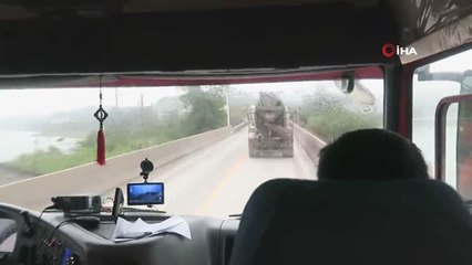 Çin'de İki Duvarın Arasına Sıkışan Çocuğu İtfaiye Kurtardı