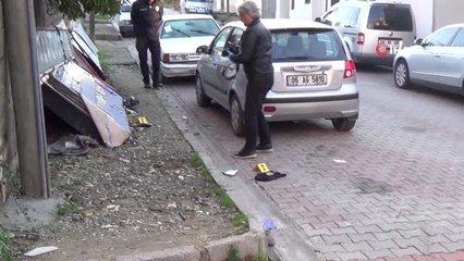 Kar Maskesi Takıp Kuru Sıkı Tabancayla Kuyumcu Soymaya Çalışan Şahıs Kıskıvrak Yakalandı