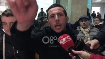 Ora News - Policia e Shtetit shkel autonominë e Universitetit, studentët e Ekonomikut: Na dhunuan