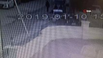 Lüks sitede bir daireyi soyan kadın hırsızlar kamerada