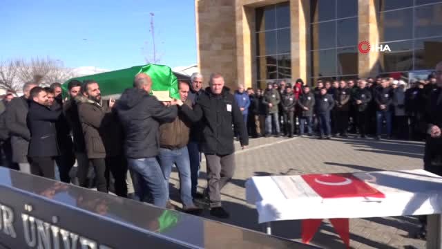 Kalp Krizi Geçirerek Hayatını Kaybeden Öğretim Görevlisi Son Yolculuğuna Uğurlandı