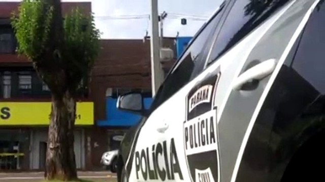 Criminosos invadem apartamento no Centro e fogem com veículo