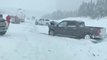 VÍDEO: ¡Wow! Escabechina por culpa de la nieve en esta carretera