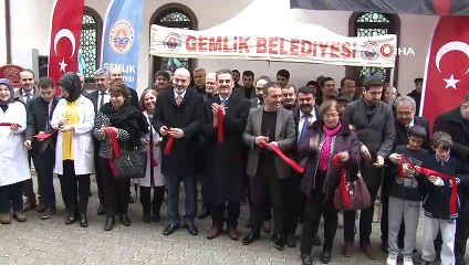 Gemlik’e yağmur gibi hizmet yağıyor