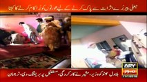 Sar-e-Aam team exposes shrine's custodian offering 