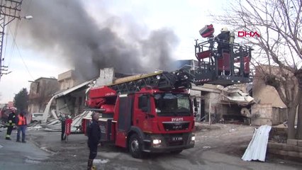 Gaziantep Gaziantep'te Boya Fabrikasında Yangın-Tamamı