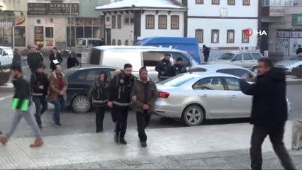 Fetö'nün Hücre Evine Operasyon: Gözaltına Alınan 5 Zanlı Adliyede