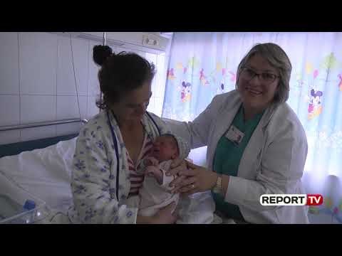 Lindi fëmijën e 8-të/ Flet nëna që u transportua me helikopter në Tiranë