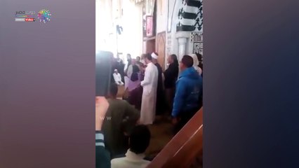 شاهد سائحة ألمانية تُشهر إسلامها داخل مسجد بالغردقة