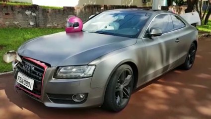 Audi e Honda Biz colidem de frente no Bairro Canadá