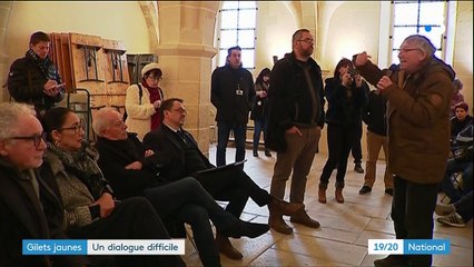 "Gilets jaunes" : le dialogue est tendu avec les élus de la majorité