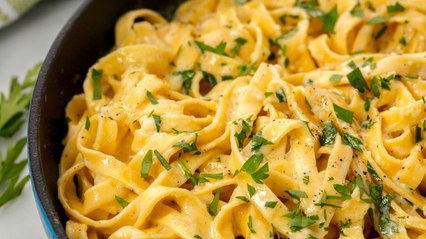 How To Make The Creamiest Alfredo EVER | Delish Insanely Easy