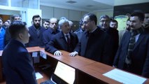 Bakan Kasapoğlu, Şahinbey Belediyesi Spor ve Yaşam Merkezi'ni ziyaret etti - GAZİANTEP