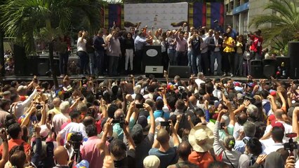 Oposición convoca marcha por "gobierno de transición" venezolano