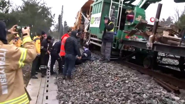 Halkalı-Gebze Banliyo hattı deneme seferleri sırasına trenler çarpıştı.