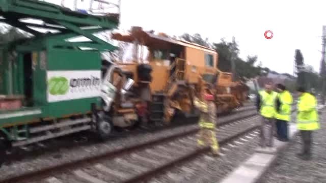 Halkalı-Gebze Banliyo Hattı Deneme Seferleri Sırasına Trenler Çarpıştı.