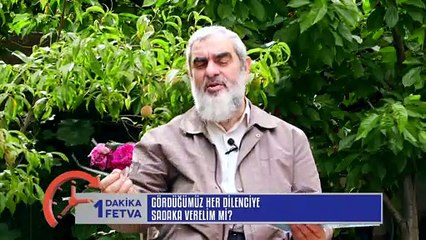 889) Gördüğümüz her dilenciye sadaka verelim mi? / Birfetva