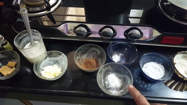 instant chocolate mug cake recipe in hindi - इन्स्टेंट चॉक्लेट मग केक रेसिपी इन हिन्दी