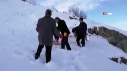 Kars’ta yaban hayvanları için doğaya yem bırakıldı