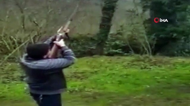 Pompalı Tüfek ile Nişan Aldı, Tüfek Elinde Böyle Parçalandı